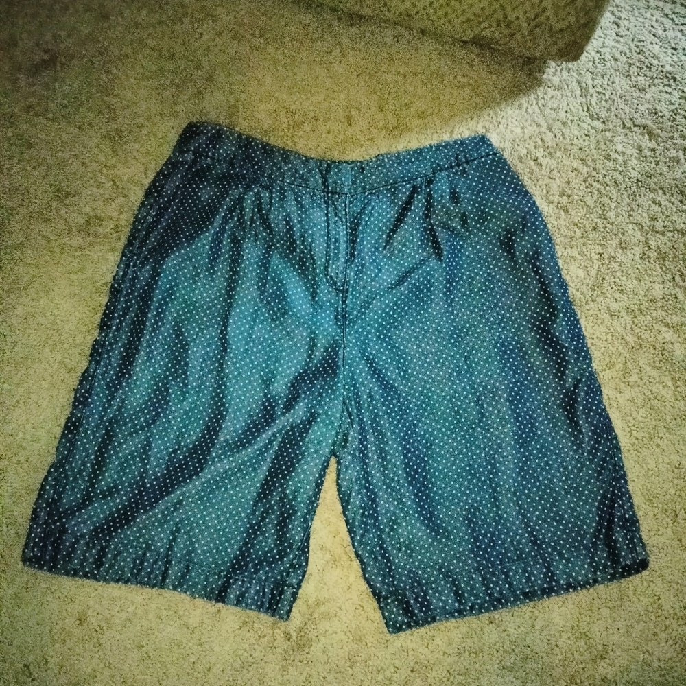 Chico's (Size 1.5/M/10) Chambray Denim Polka Dot Pattern Long Line Shorts - Picture 4 of 12